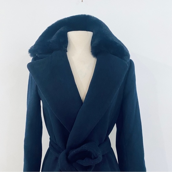 Club Monaco wool blend coat in dark Navy - Picture 8 of 13